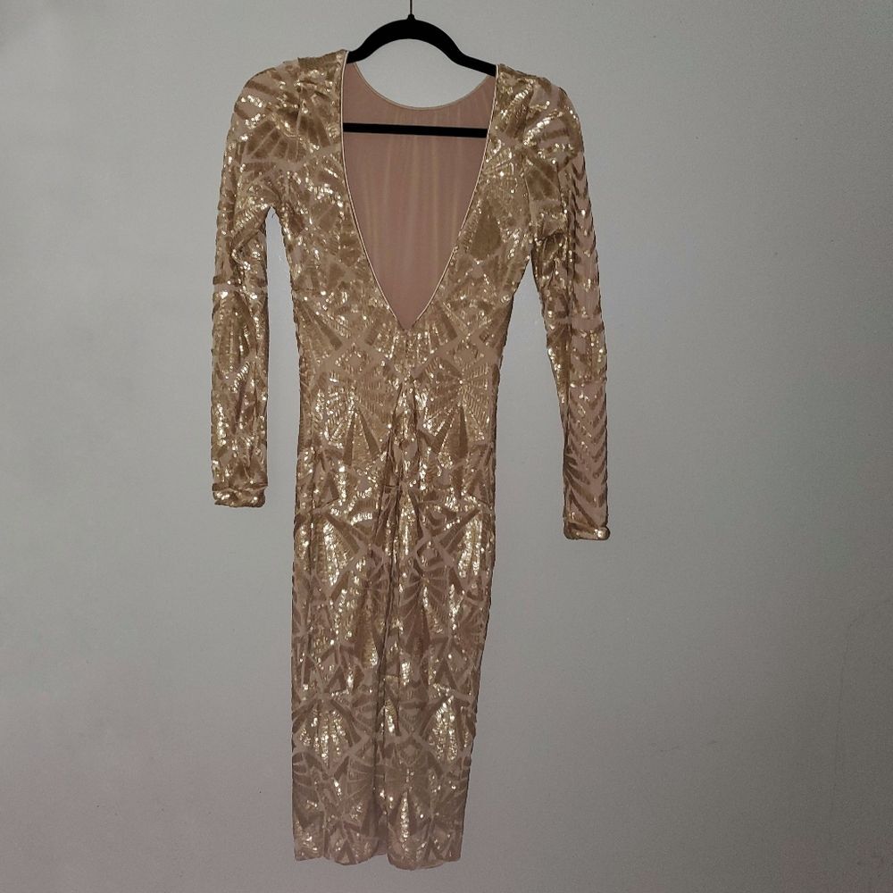 Dress The Population Emery Long Sleeve Blush Gold Sequin Open Back Dress Deco S - Picture 5 of 16